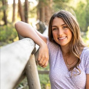 Meet your Posher, Kinley